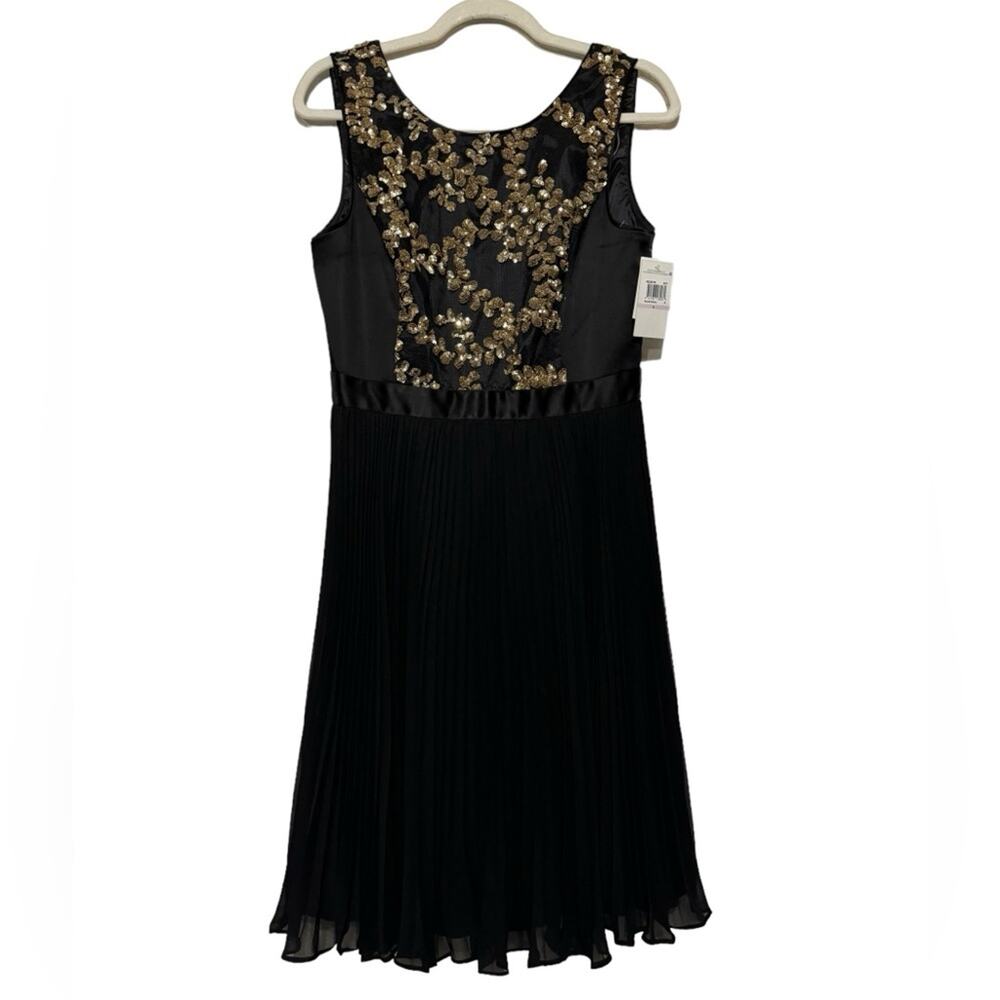 Muse NWT Black Satin Pleated Gold Sequin Fit Flare Dress Women’s Size 6